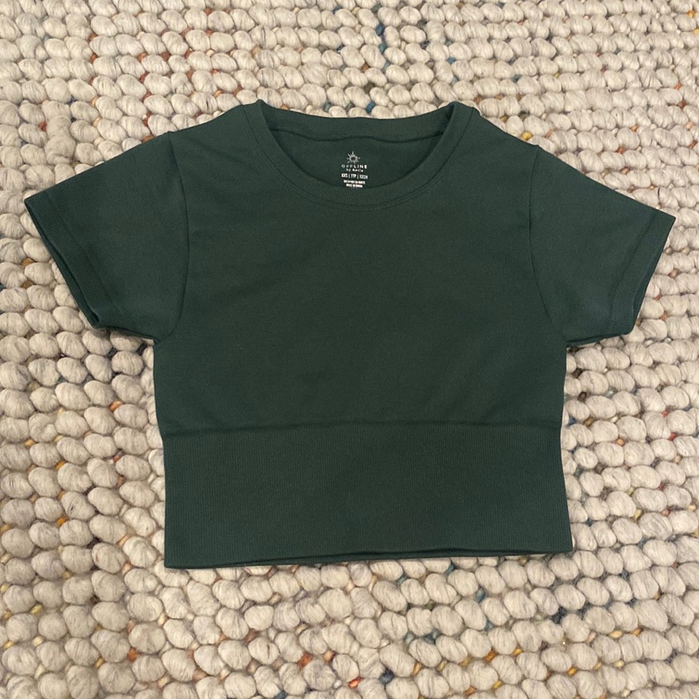 Offline by Aerie green XXS women’s cropped athletic top